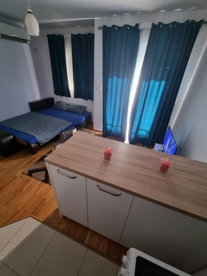 פודגוריצה Adrianna Apartment City Kvart מראה חיצוני תמונה